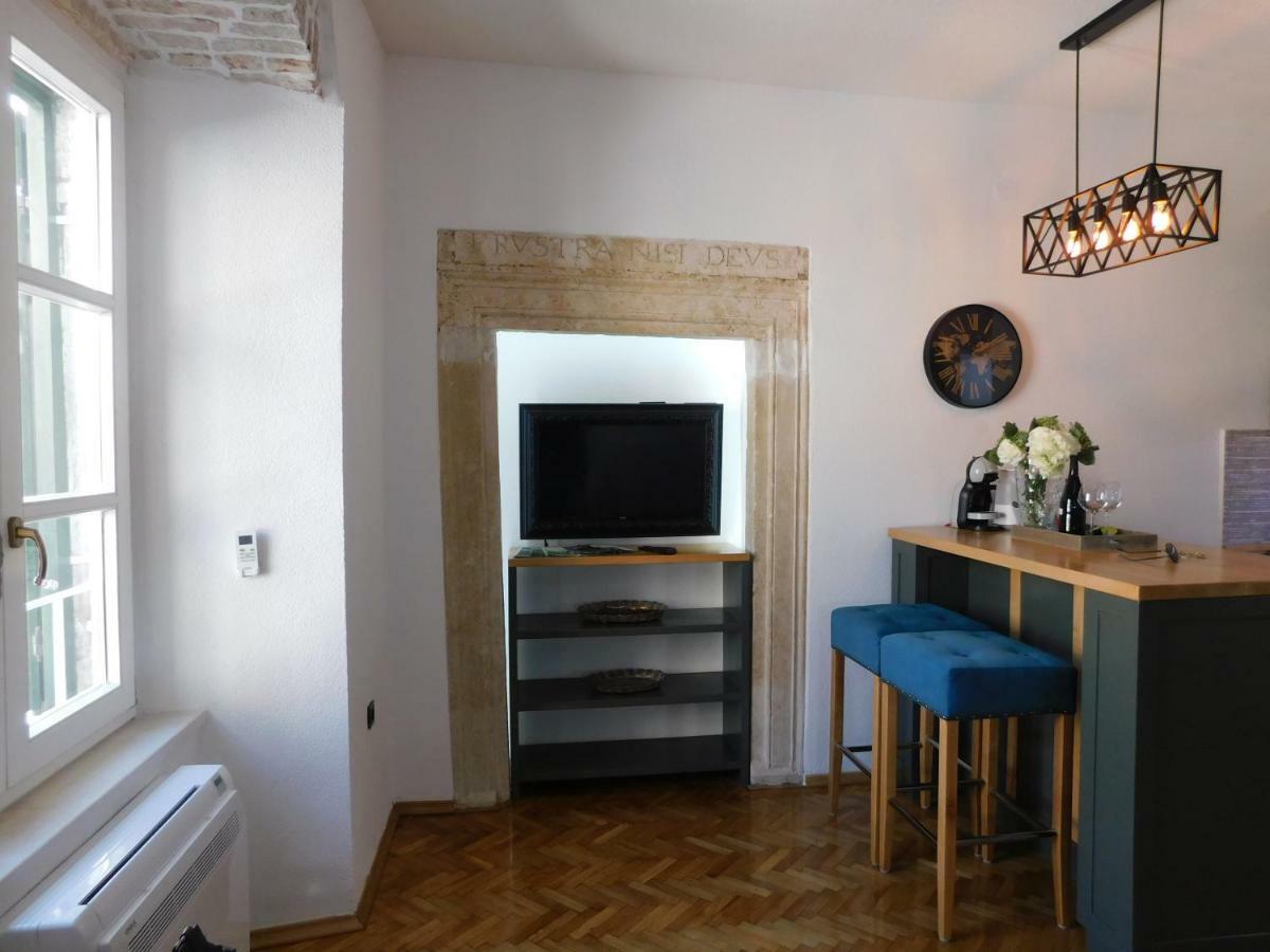 P.S. Cattaro Apartments ภายนอก รูปภาพ